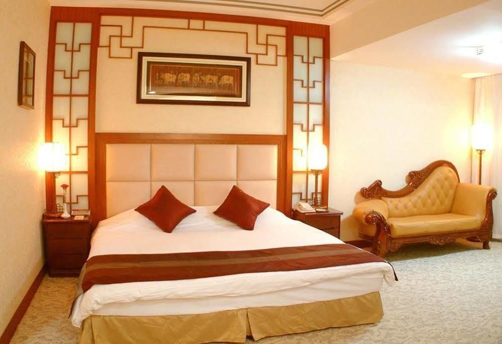 Kunming Zhongyu Hotel Екстер'єр фото